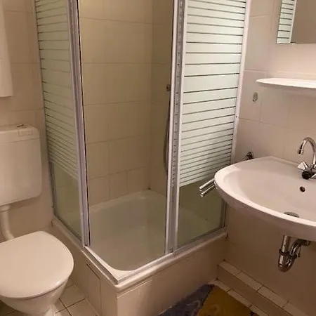 Saarstrasse 18a W9 Appartement *